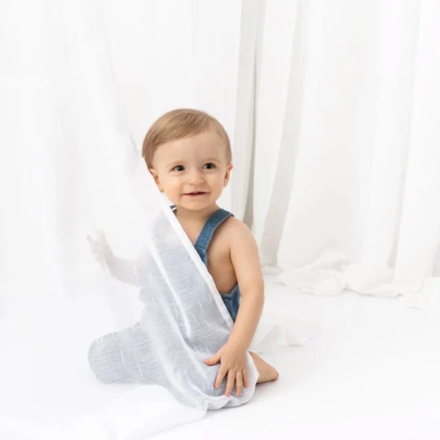 Hipp hipp hurra för Walter idag 🥰

Det första året går verkligen så fort. Plötsligt är din lilla bebisen en nyfiken ettåring med massor av personlighet och spring i benen 🥰

Jag är så tacksam över att få fotografera de här små milstolparna och bevara minnen från barnens första år ❤️

Har du en bebis där hemma?
Hur gammal är den?
Rösta här nere ⬇️